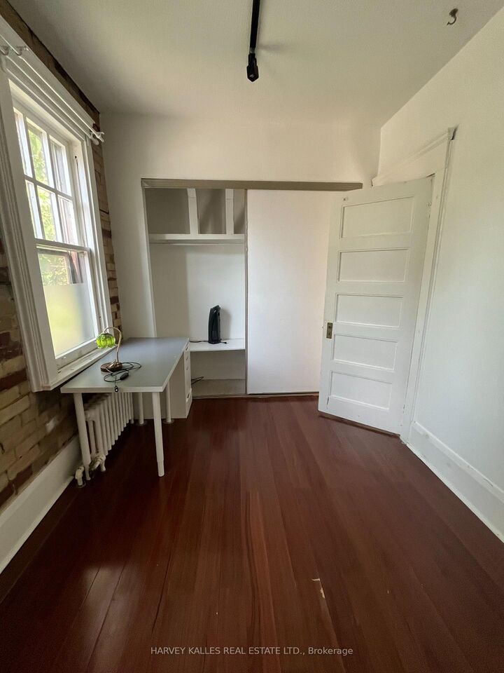 Property Photo:  440 Avenue Road 2  ON M4V 2H8 