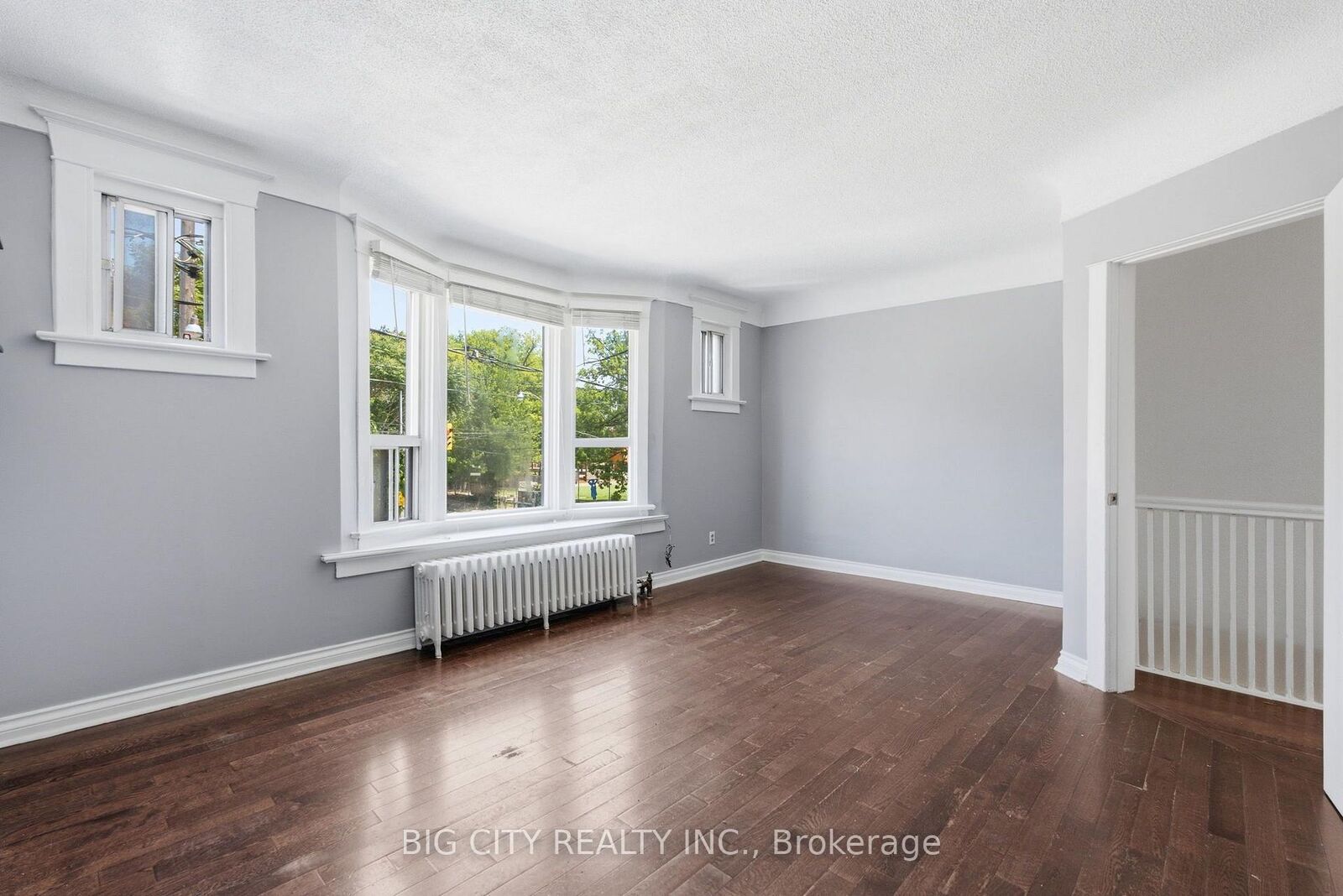 Property Photo:  1362 Bathurst Street Upper  ON M5R 3H7 