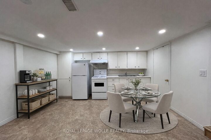 Property Photo: 148 Siebert Avenue Lower ON N2C 2A8
