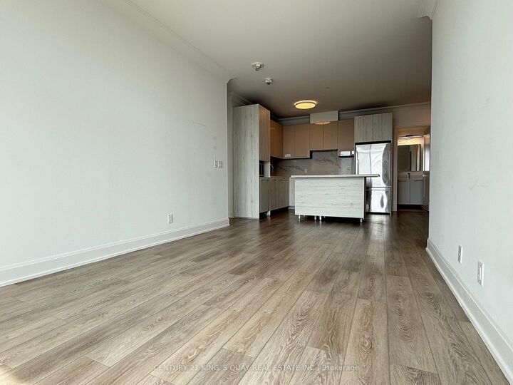Property Photo:  8 Water Walk Drive 2507  ON L3R 6L4 