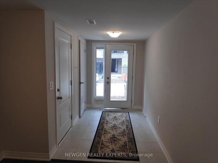 Property Photo: 585 Colborne Street E 711 ON N3S 0K4