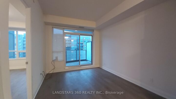 Property Photo:  398 Highway 7 N/A E 807  ON L4B 0G6 