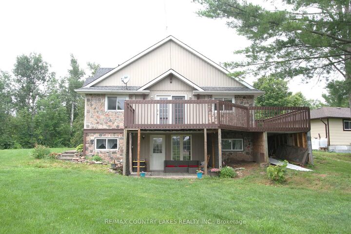 16 Hummingbird Lane — photo 1