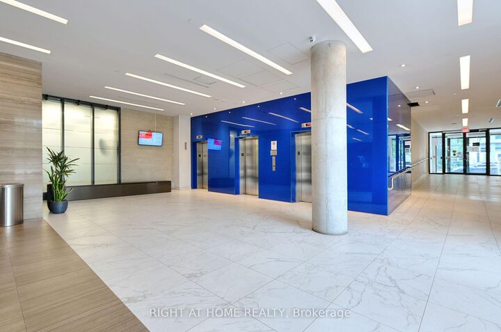 Property Photo:  36 Lisgar Street 1511  ON M6J 0C7 