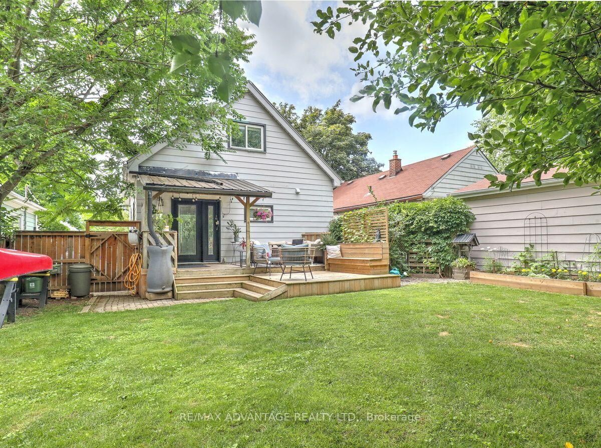 Property Photo: 272 Elgin Street ON N5Z 2V1