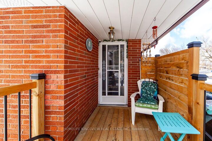 Property Photo: 37 Allan Drive ON L2N 6H3