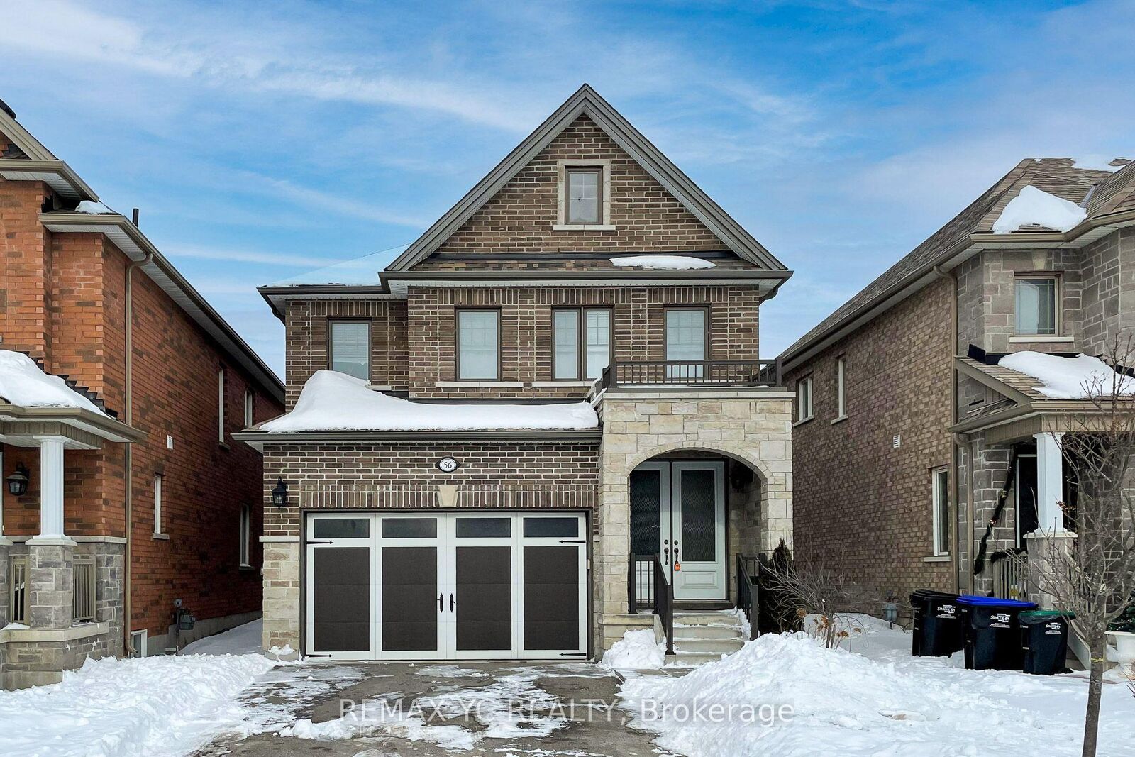 Property Photo:  56 Walker Boulevard  ON L9R 0N3 
