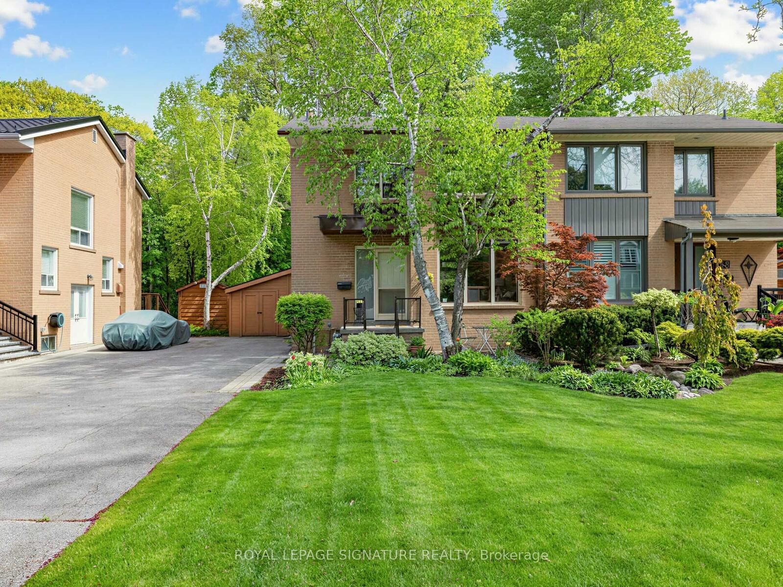 Property Photo:  46 Plateau Crescent  ON M3C 1M8 