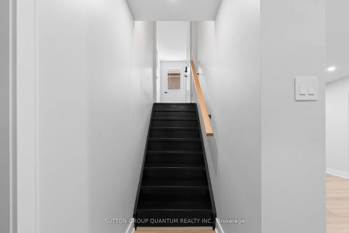 Property Photo:  17 Clearview Drive #Basement  ON L8K 4Y4 