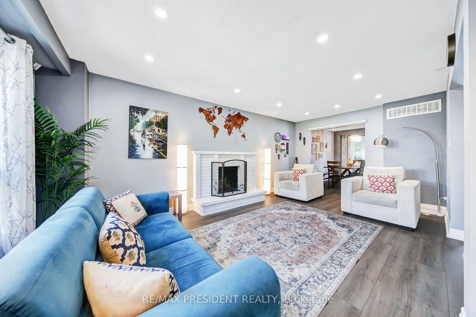Property Photo: 7080 Copenhagen Road 9 ON L5N 2C9
