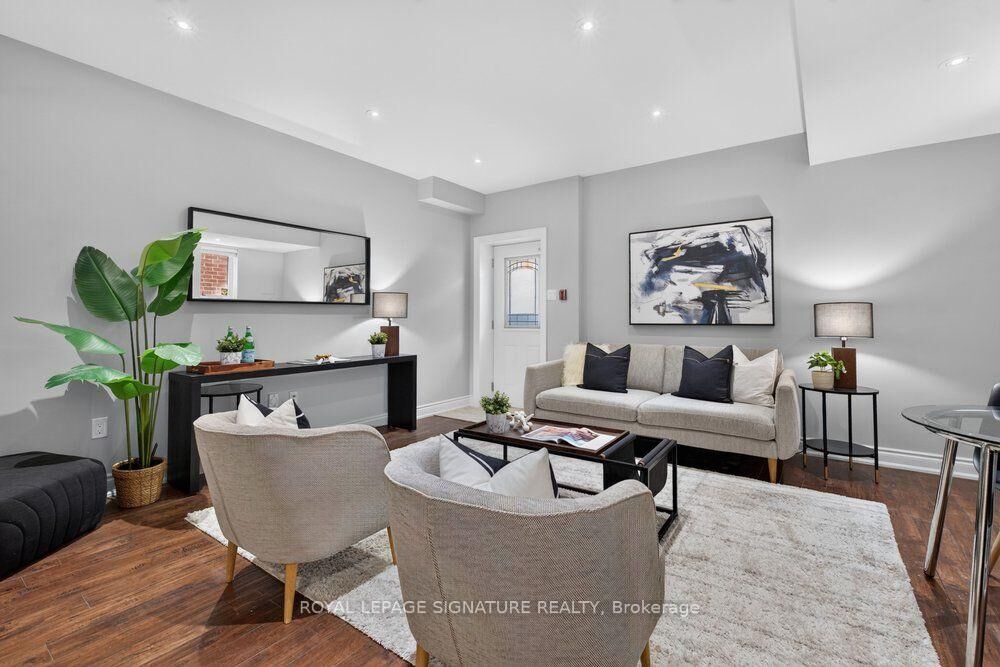 Property Photo: 61B Bexhill Avenue Lower ON M1L 3B7