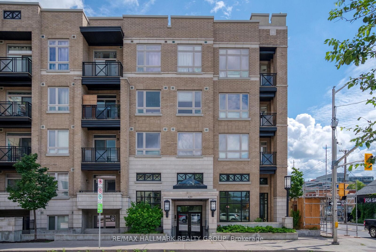 Property Photo: 429 Kent Street 105 ON K2P 1B5