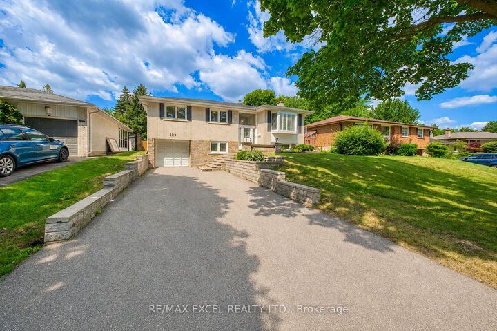 120 Drakefield Road — photo 1