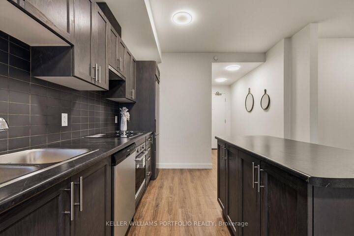 Property Photo: 461 Green Road 1019 ON L8E 5B4
