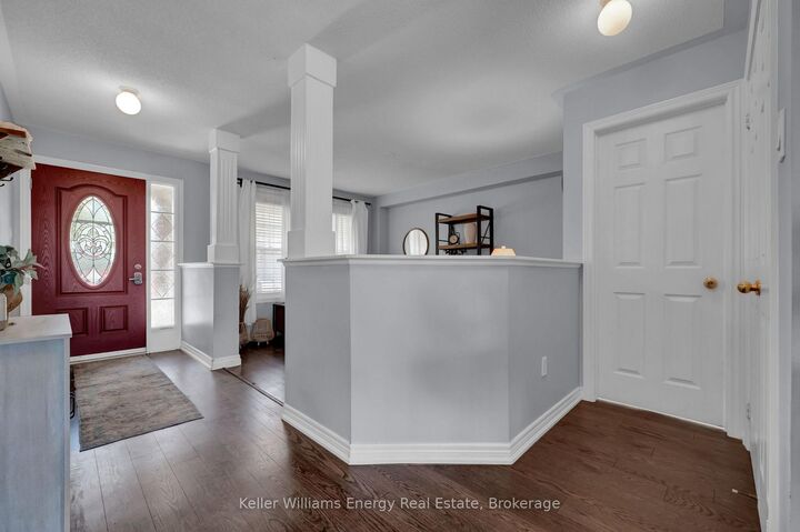 Property Photo:  1502 Clearbrook Drive  ON L1K 2S3 