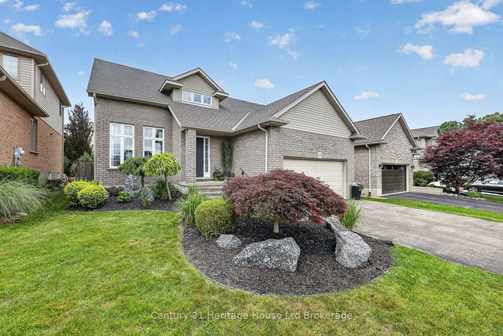 Property Photo:  119 Southview Court  ON N4S 9A5 