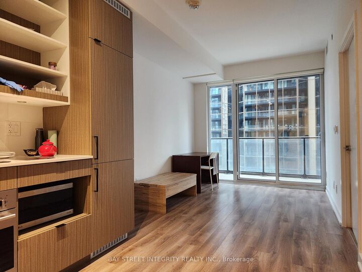 Property Photo:  20 Edward Street 707  ON M5G 1C9 