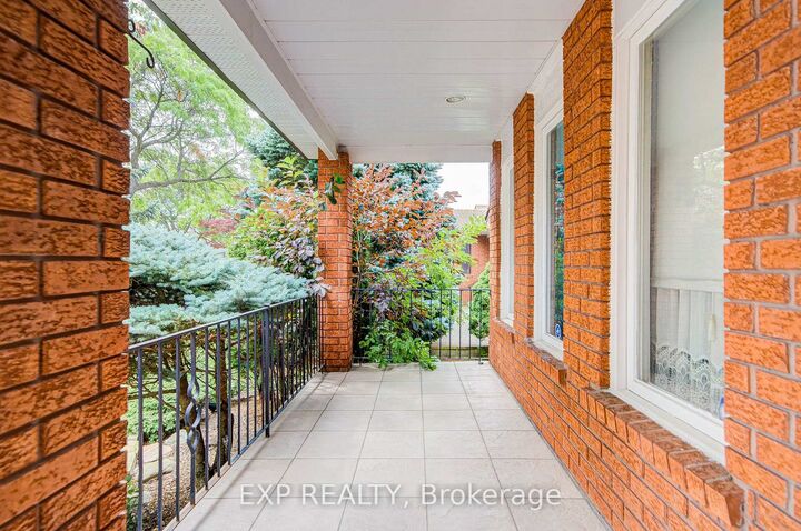 Property Photo:  46 Eden Avenue  ON L3R 8R6 