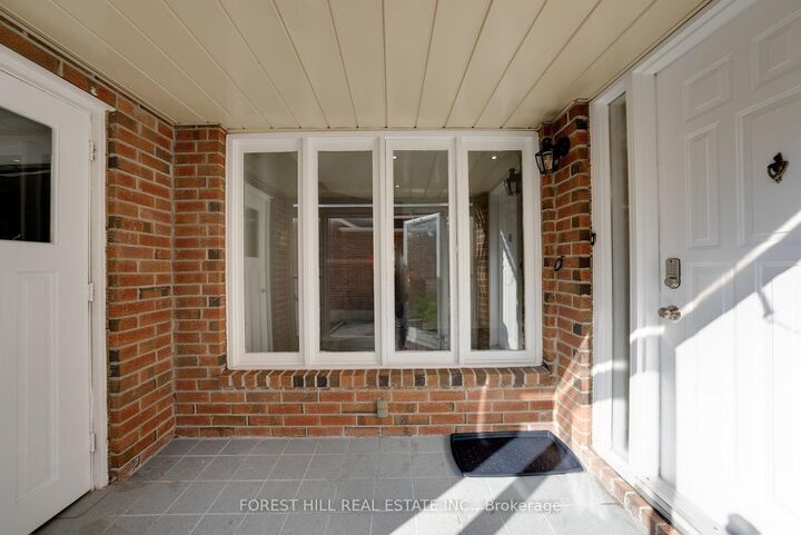 Property Photo: 300 Conley Street ON L4J 2Z6