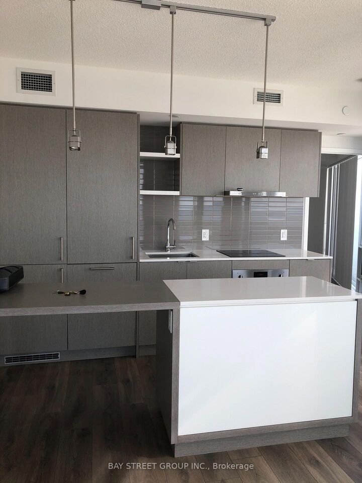 Property Photo: 100 Harbour Street 4507 ON M5J 0B5