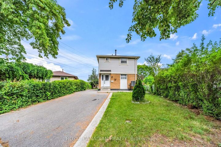 Property Photo: 6 Damascus Drive ON M9V 4G1