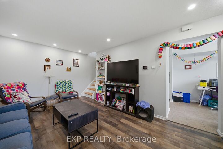 Property Photo:  1675 Heatherington Road 11  ON K1V 8V8 