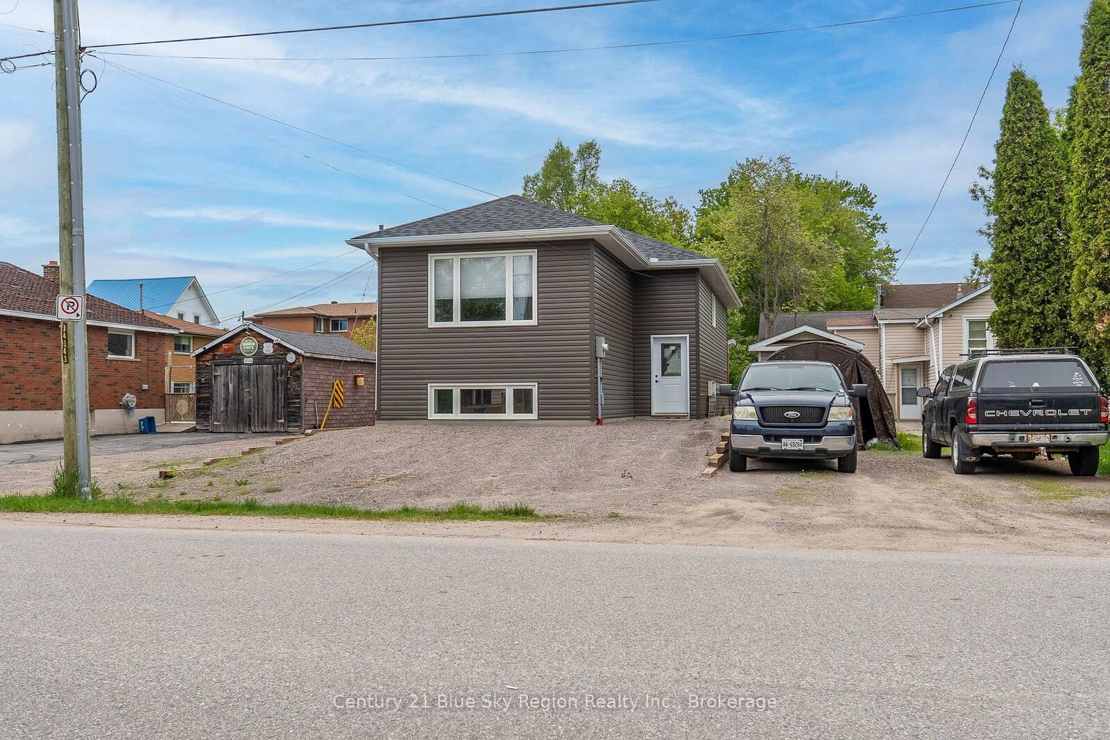 Property Photo:  1556 Fraser Street  ON P1B 3Z2 