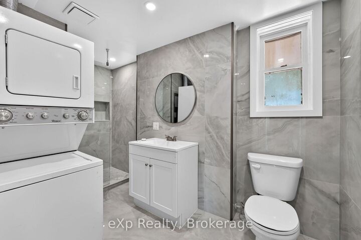 Property Photo:  31 Waterloo Street S  ON N5A 4A5 