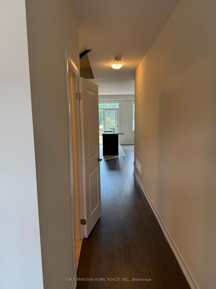 Property Photo:  463 Jack Wilford Way  ON N4S 7V6 