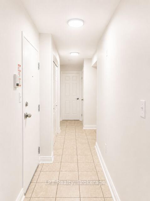 Property Photo:  208 Centre Street S 201  ON L1H 4A9 