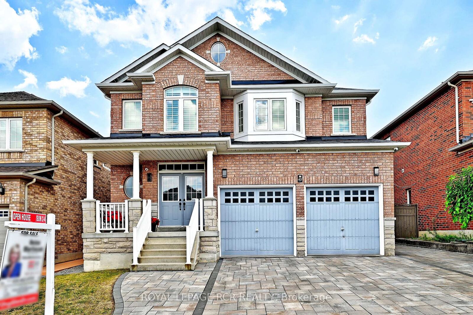 Property Photo: 43 Ivy Glen Drive ON L6A 0P3