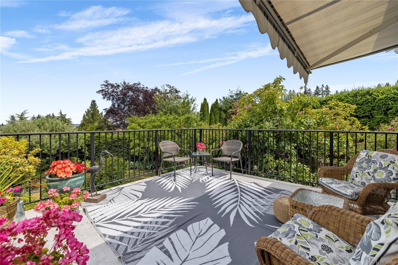 Property Photo:  10843 Grandview Rd  BC V9G 1Z7 