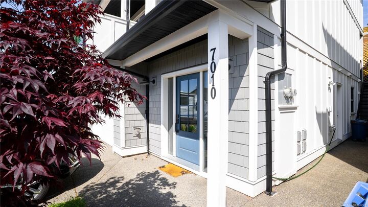 Property Photo: 7010 Brailsford Pl BC V9Z 1J7
