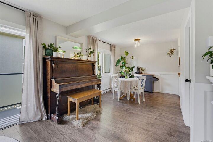 Property Photo: 477 Lampson St #30 BC V9A 5Z4