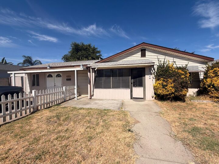 Property Photo:  15883 Warfield  CA 95330 