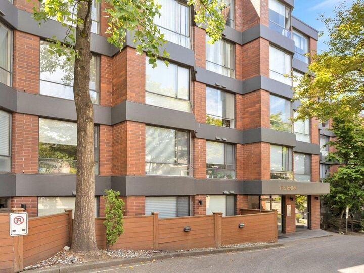 Property Photo: 2140 Briar Avenue 206 BC V6L 3E3