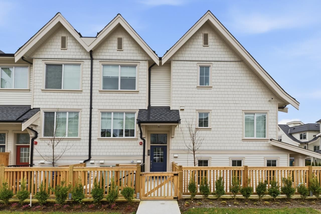 Property Photo: 720 Robinson Street 235 BC V3J 0P9
