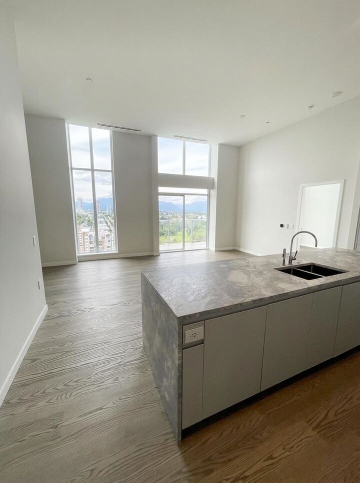 7433 Cambie Street 2803 — photo 1