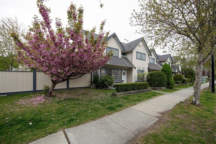 Property Photo:  11536 236 Street 30  BC V4R 2C6 