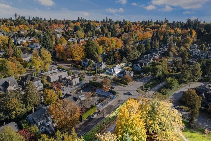 Property Photo: 1830 W 33rd Avenue BC V6M 1B2