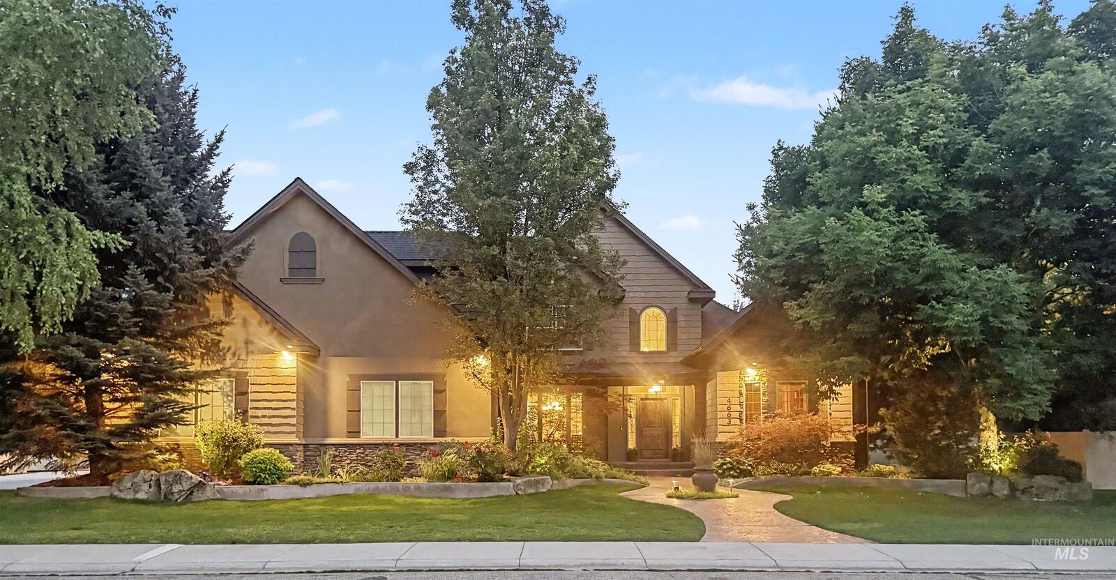 Property Photo: 4663 W Clear Field ID 83616