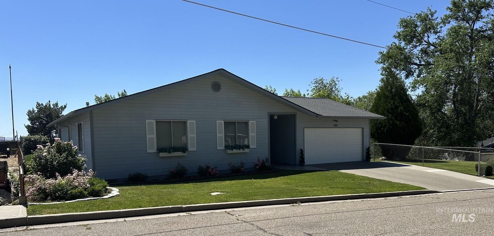 Property Photo:  748 Hughes Dr  ID 83661 