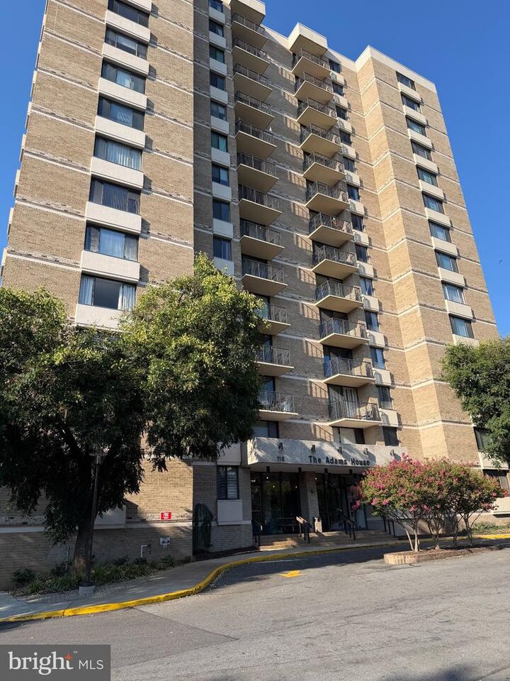 Property Photo: 118 Monroe Street 118-14 MD 20850