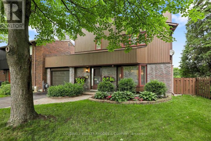 Property Photo:  37 Sample Road  ON K1V 9T9 