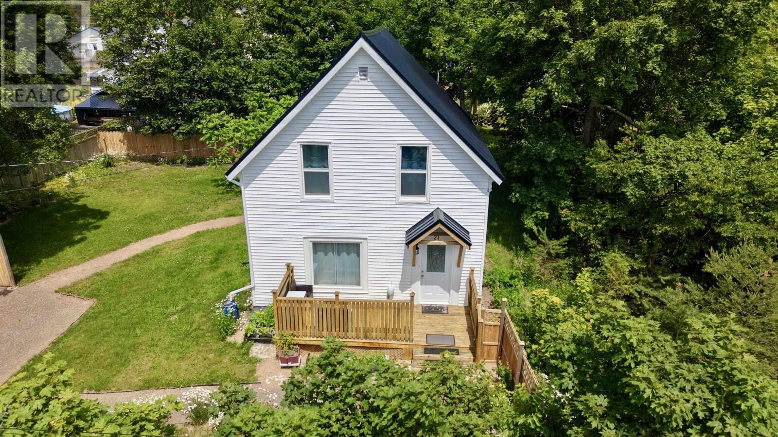 Property Photo: 21 Prince Street NS B0M 1S0