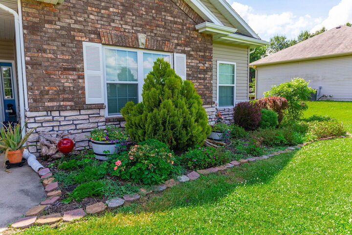 Property Photo:  7012 Greenwood Hills  MO 65251 