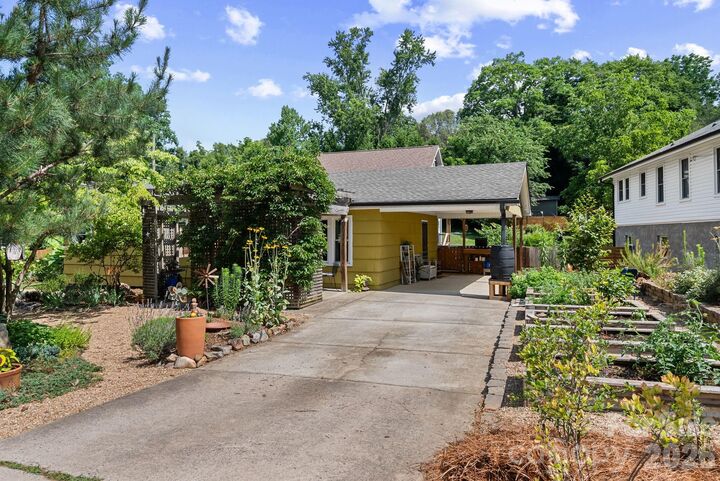 Property Photo:  321 Sulphur Springs Road  NC 28806 