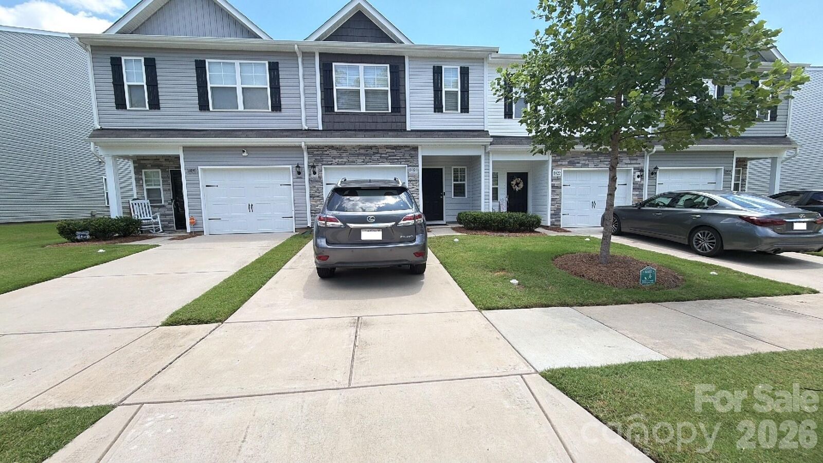 Property Photo:  10026 Brittondale Lane  NC 28215 