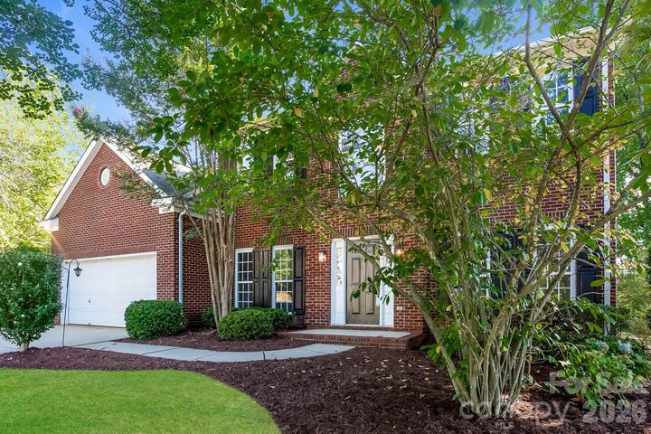 Property Photo: 6804 Sweetfield Drive NC 28078