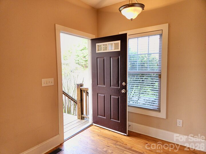 Property Photo:  17 Lamar Avenue  NC 28803 